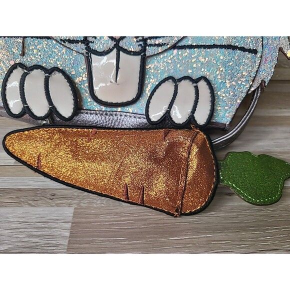 Danielle Nicole Looney Tunes Bugs Bunny Glitter Purse Crossbody READ!! - Picture 5 of 16